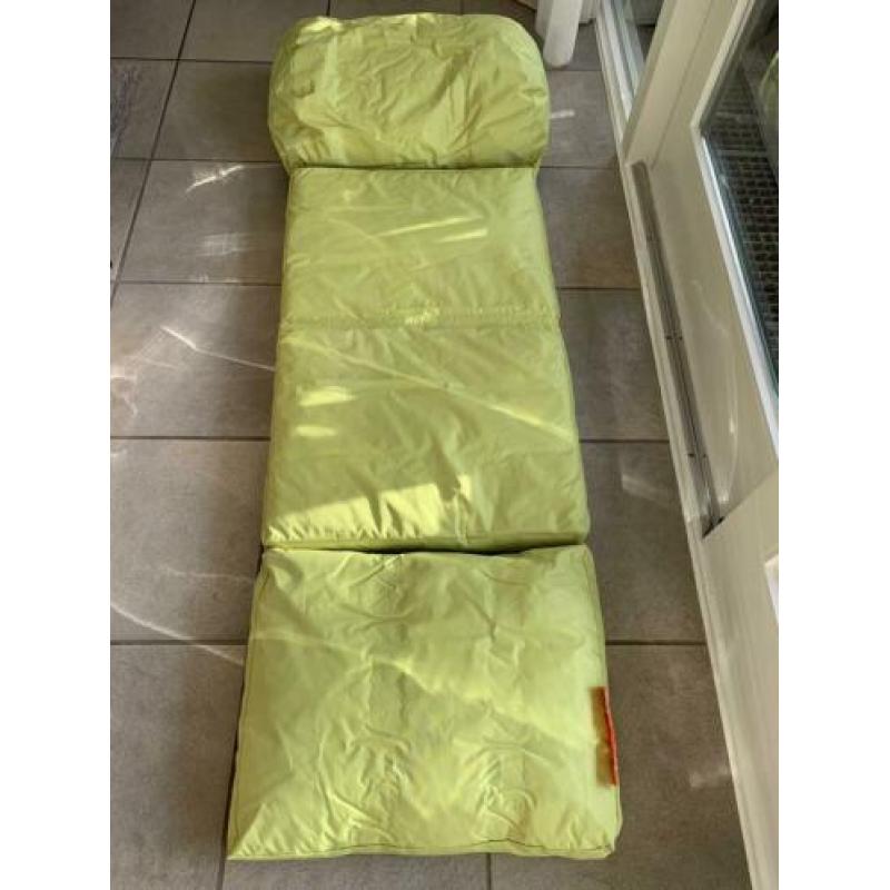 Smooff lounge kussen/matras. Groen. Inklapbaar 200 x 60 cm.