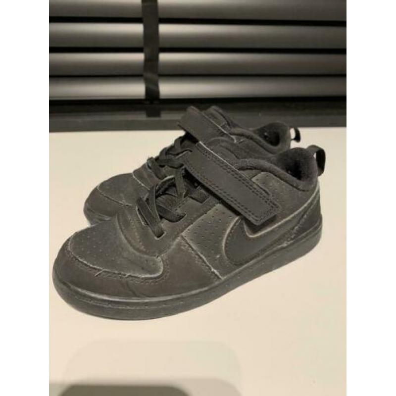 NIKE schoenen maat 27 zwart
