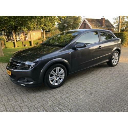 Opel Astra 1.4 16V GTC 2009 Grijs