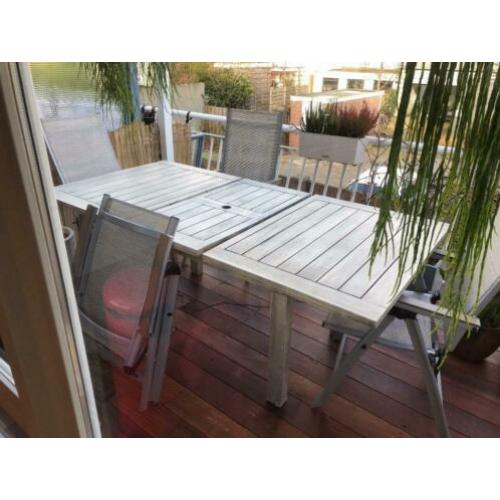 Garden table / Tuintafel + 4 chairs
