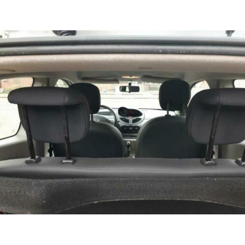 Renault Twingo 1.2 2009 Wit