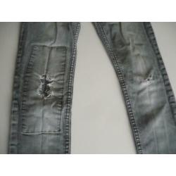 Stoere grijze spijkerbroek van H&M mt 158 voor 1 euro !!!