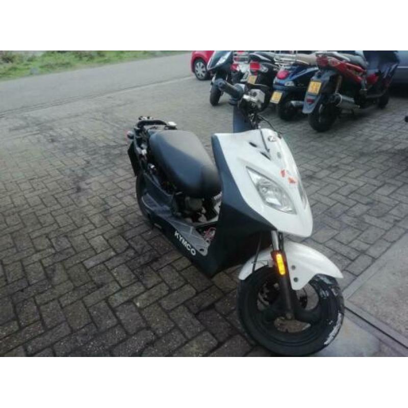 OPKNAPPER: Kymco Agility Carry | 2013 | 24.582km | Geen Wok