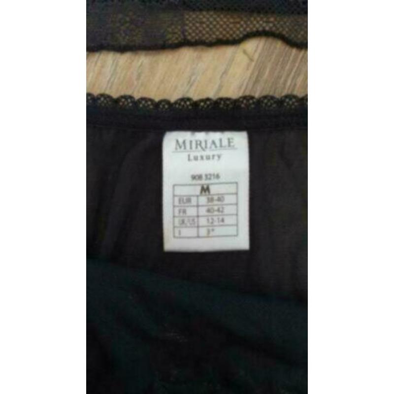 Zwart setje miriale luxury maat medium