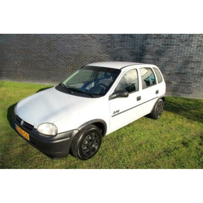 Opel Corsa 1.4i-16V Swing Automaat, Radio cd/mp3, 5-drs nieu