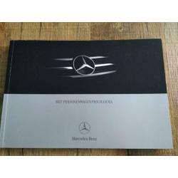 Mercedes-Benz programma folder uit 2004 met 75 pagina's!