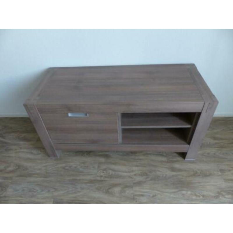 Mooi tv-dressoir te koop