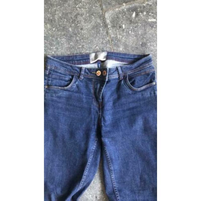 Jeans van Cecil maat 29