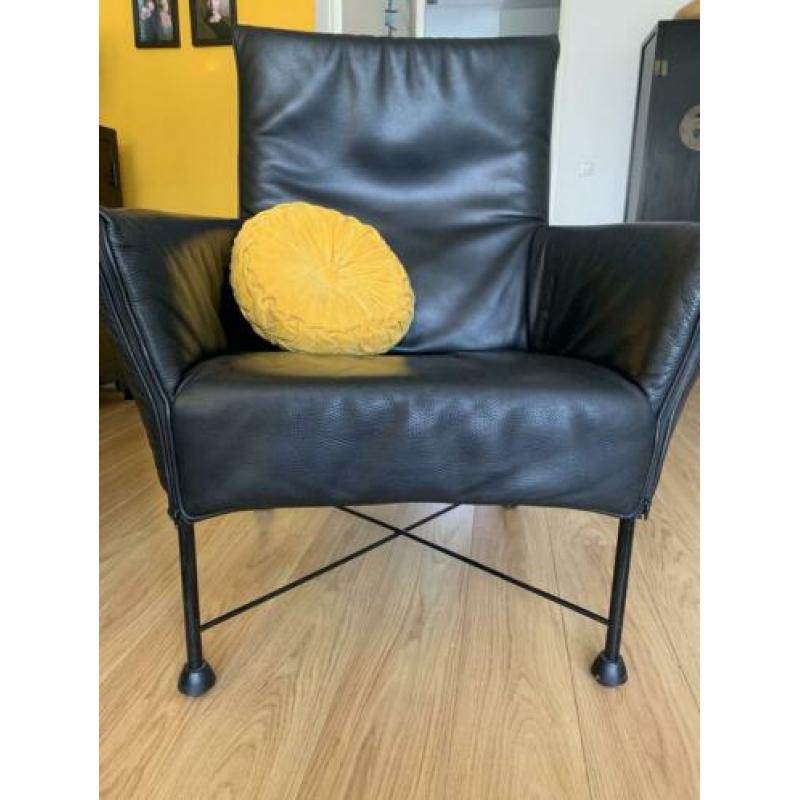 Montis stoel Charly, zwart leer, ontwerper Gerard vd Berg