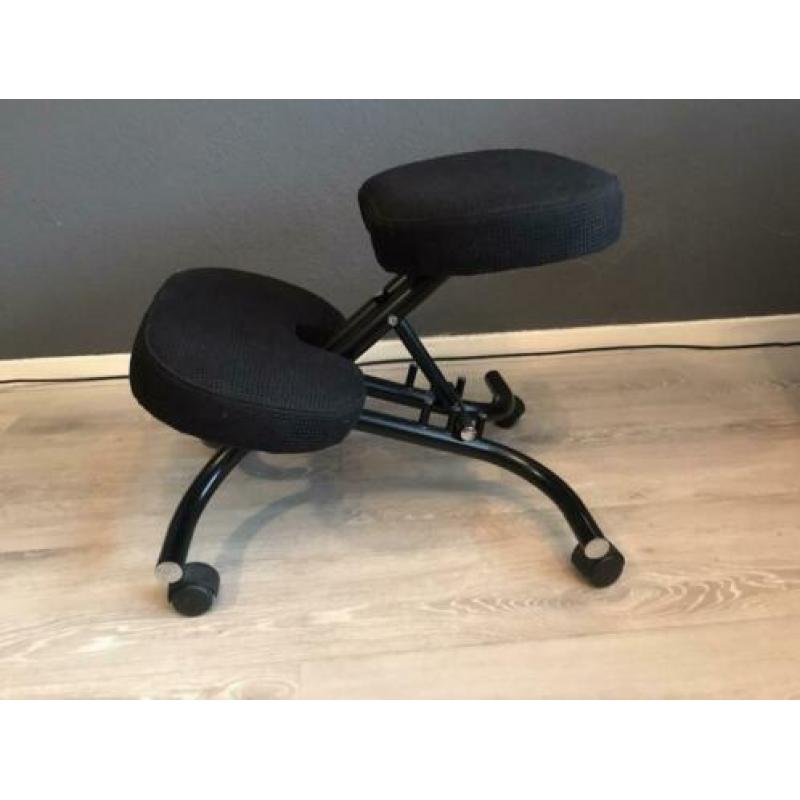 Ergonomische kniestoel