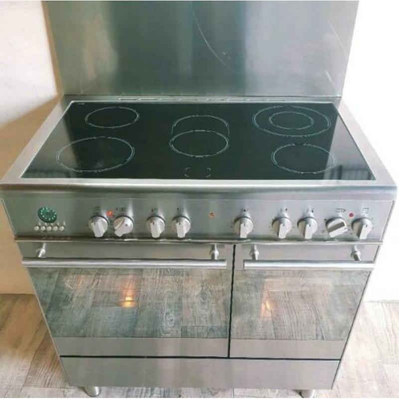 Zeer nette staat Keramische M-system Fornuis met twee ovens