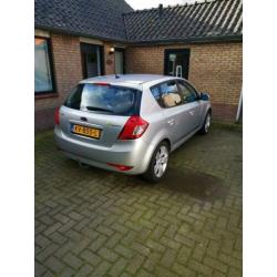 KIA CEE D 1.6 GDI 2010 Grijs