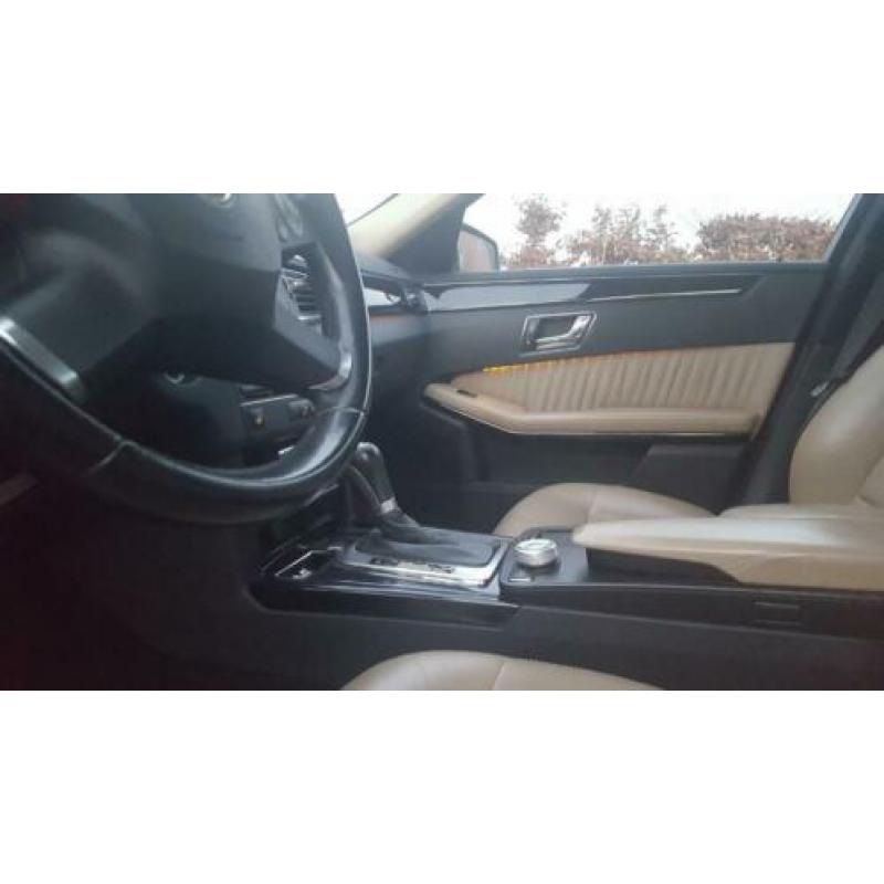 MERCEDES E 220 CDI AVANTGARDE (distronic plus)