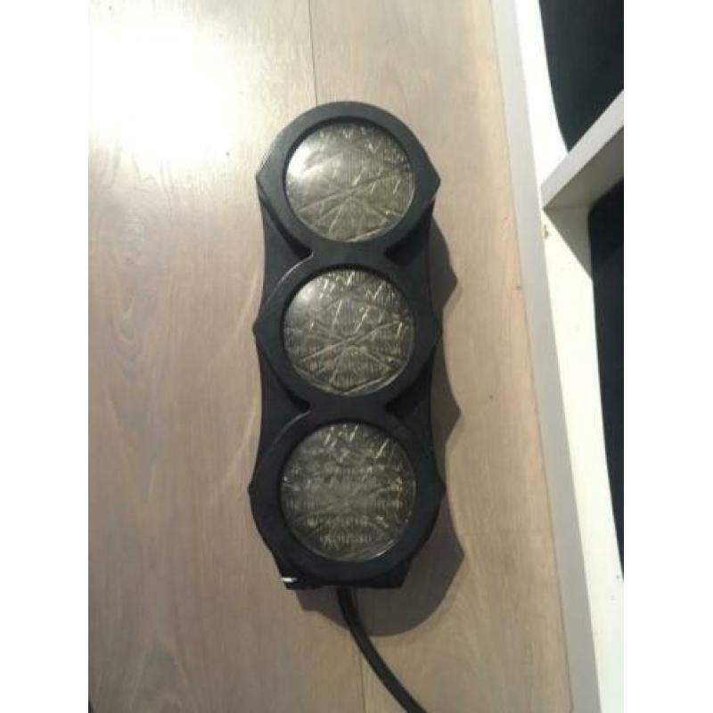 Klein verkeerslicht voor bij de fietspaden