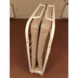 Logeer/opklap bed