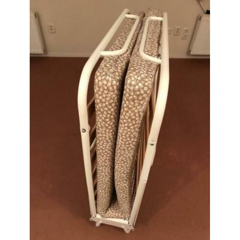 Logeer/opklap bed
