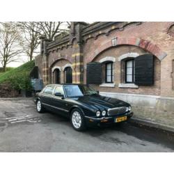 Daimler Super Eight 4.0 V8 LWB 1998 Groen