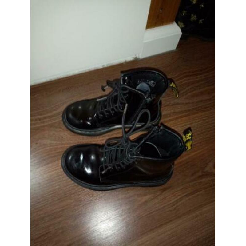 Dr martens 29 lak