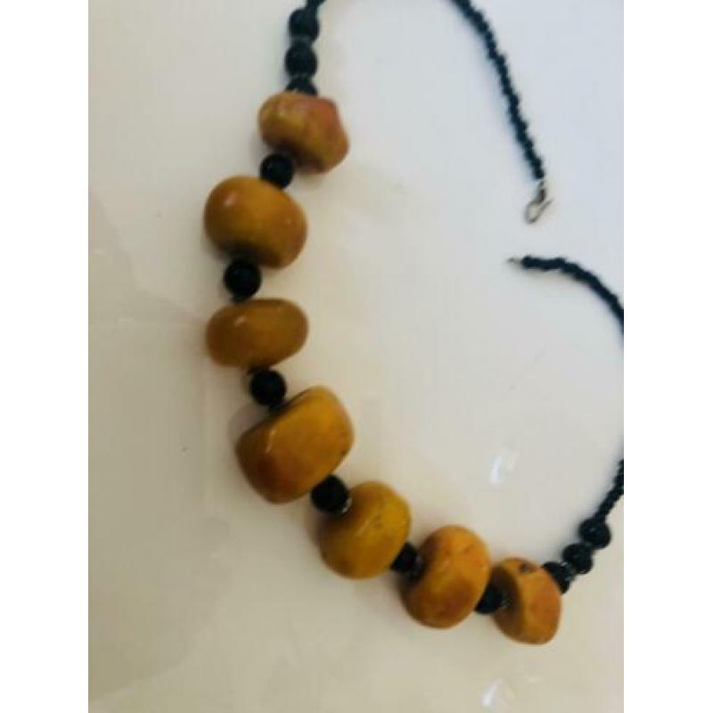 Kralen ketting met natuurlijke gele stenen
