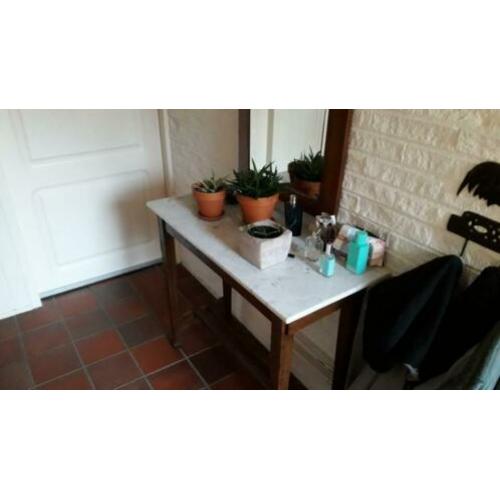 Spiegel met tafel met marme blad 25euro pp