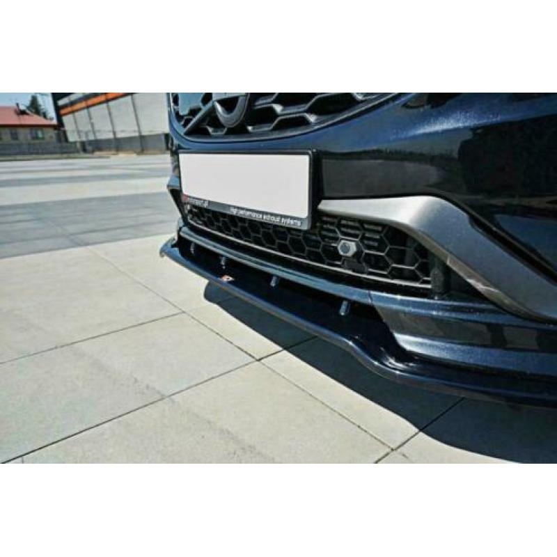 Voorlip spoiler sideskirt achterlip Volvo V60 Polestar 14-18