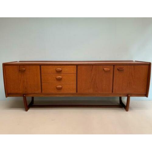 Vintage teak dressoir