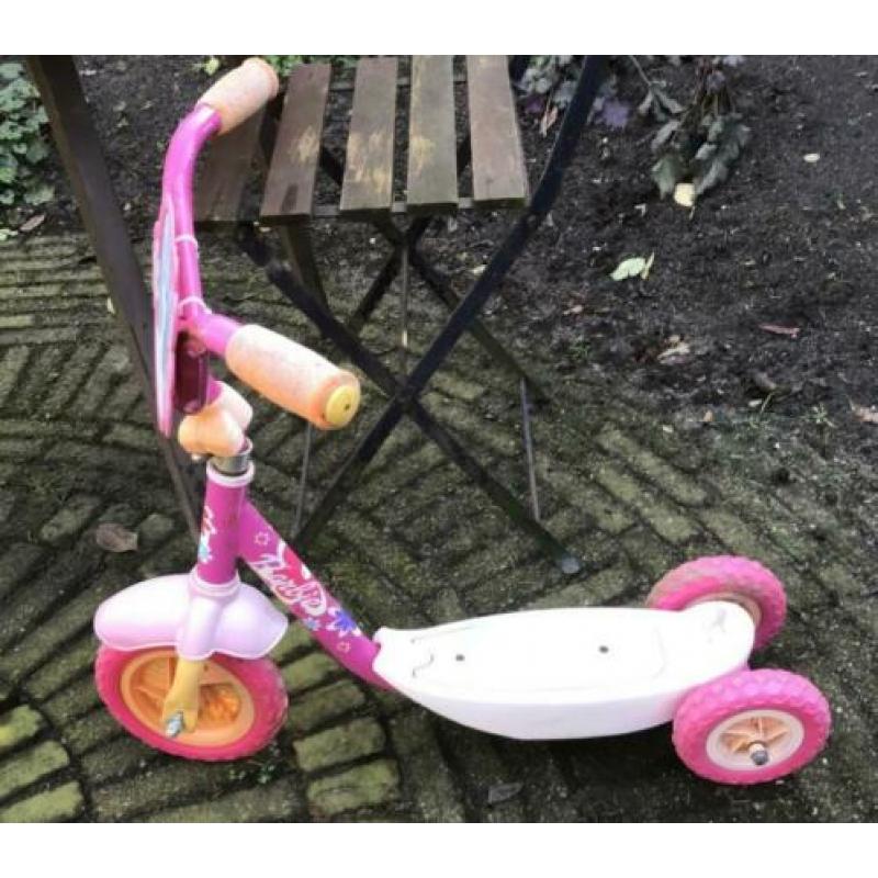 Leuk kinderstepje van Barbie en 1 van Classic scooter