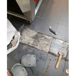 Horeca Tegelzetter hééft tijd voor reparatie tegelwerk