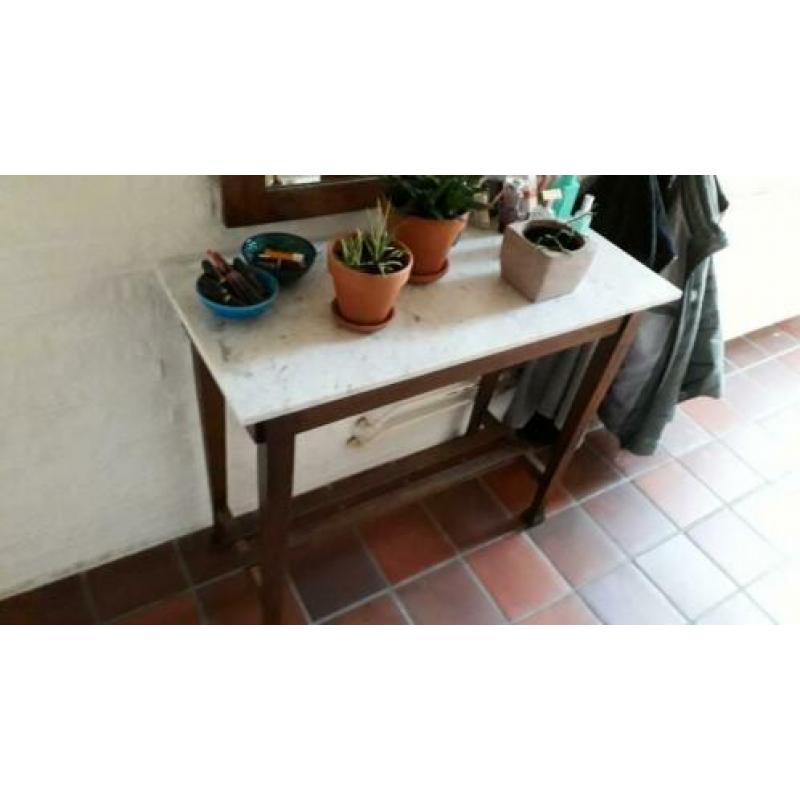 Spiegel met tafel met marme blad 25euro pp