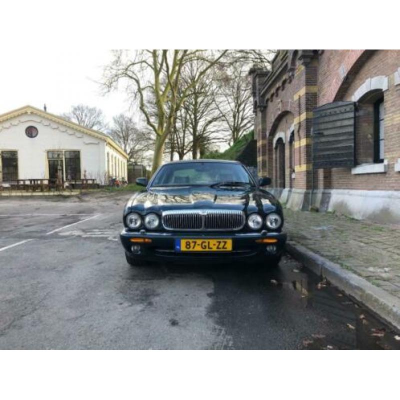 Daimler Super Eight 4.0 V8 LWB 1998 Groen