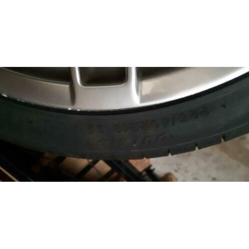 Set van 4 RS4 18 inch imitatie velgen voor audi a3