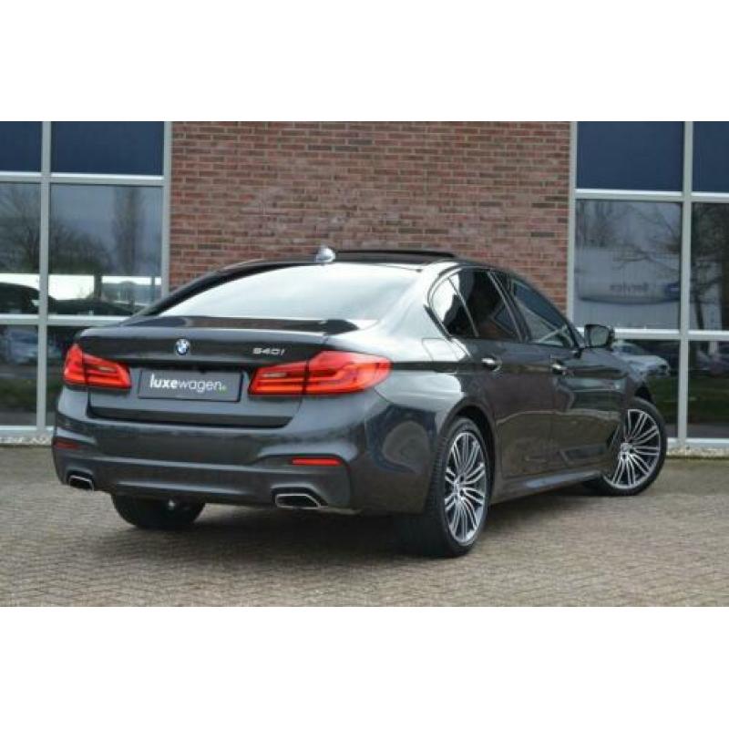 BMW 5 Serie 540i 340pk M-Sport Pano Comf-Zetels DA+ PA+ Adp-