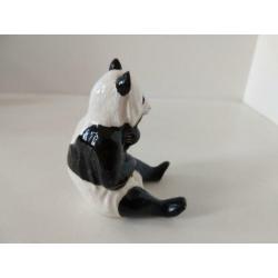 Beswick Panda Chi Chi met Bamboespruit, Zeer Zeldzaam