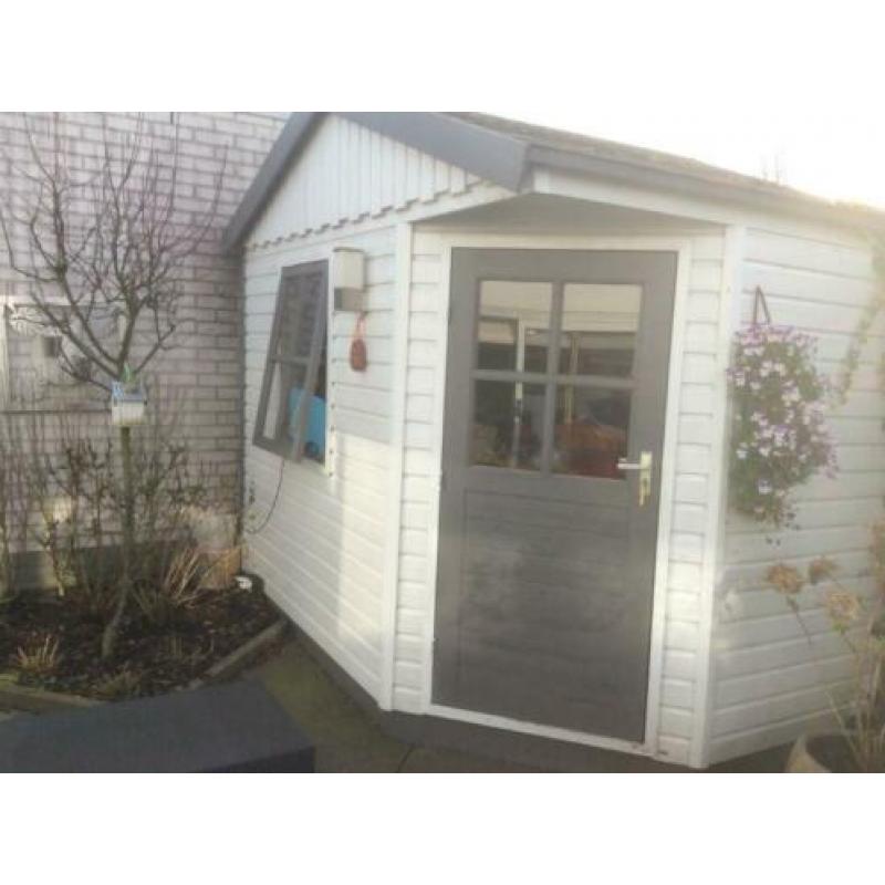 Tuinhuisje