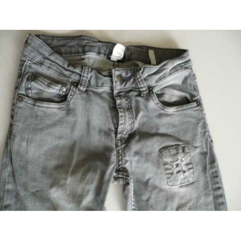 Stoere grijze spijkerbroek van H&M mt 158 voor 1 euro !!!