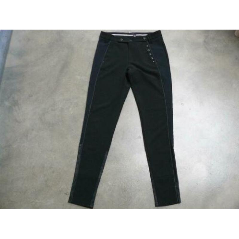 ZIP73 broek zwart travelstof maat 26 = 36 NIEUW