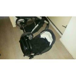 Buggy+rem poep verplaatser met af en toe een sirene CO-2-tje