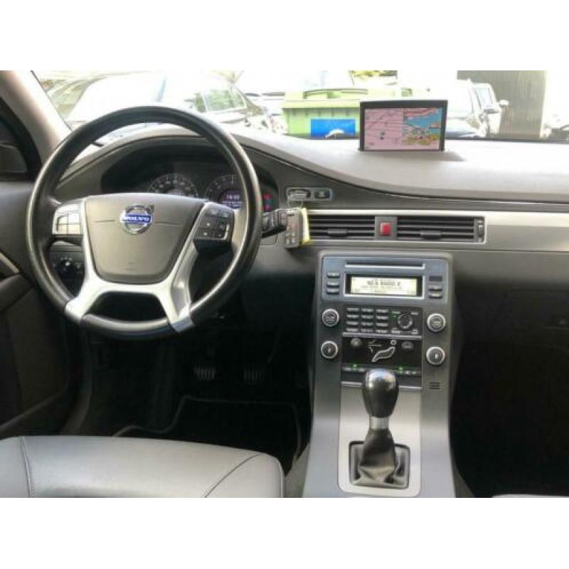 Volvo V70 1.6D Drive Momentum Navigatie Leer (bj 2010)