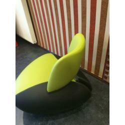 Twee Pallone pa fauteuils