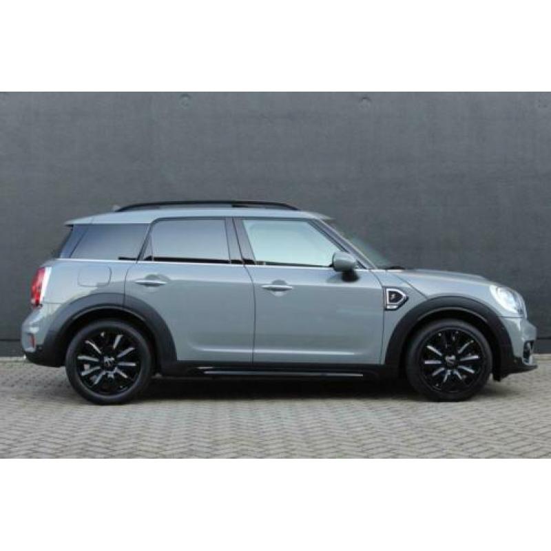 MINI Countryman Cooper S Aut. Chili + Serious Business + Pan