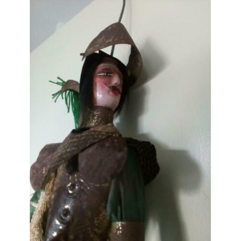 Antieke ridder marionet(straattheater).Hout/metaal.