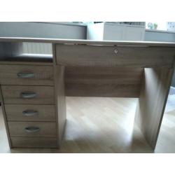 Houten Bureau