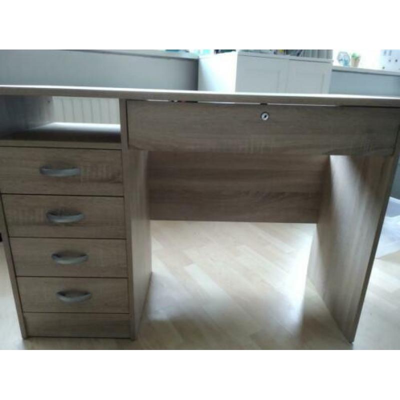 Houten Bureau