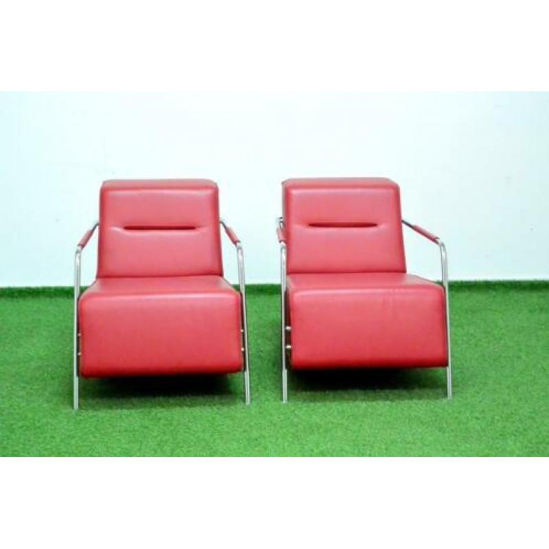 In NIEUWstaat 2 rode leren Topform design fauteuils