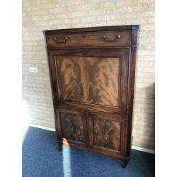 Mahonie klepsecretaire bureau voor €150,- moet weg