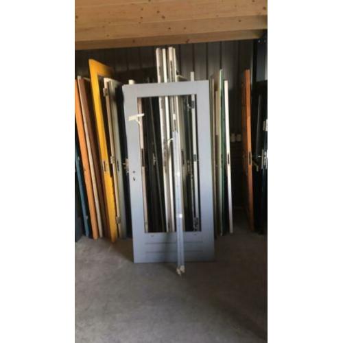 Hardhouten buitendeur 935*2015