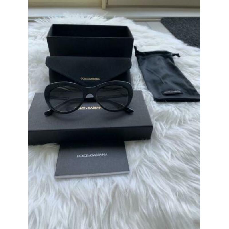 Dames Dolce & Gabbana zonnebril DG4207-B zwart cat eye nieuw