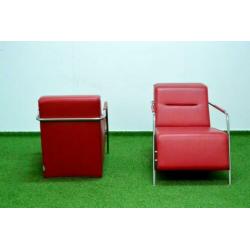 In NIEUWstaat 2 rode leren Topform design fauteuils