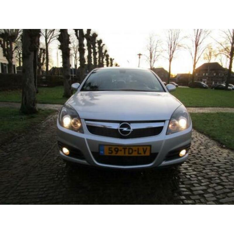 Opel Vectra GTS 1.8-16V Sport Airco Leer/Stof Xenon Cruiseco