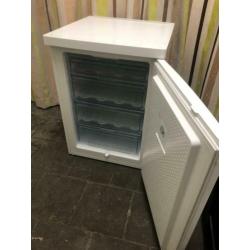 Bosch: Tafelmodel Vriezer, 4 Laden, Schoon en Goed!